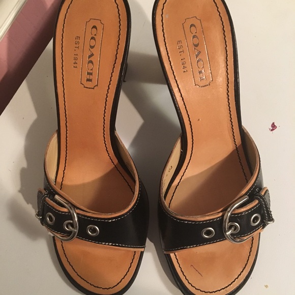 Coach heels - Picture 3 of 7